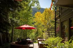 Creek Front Duplex | Close to Lifts with Hot Tub - Image 4