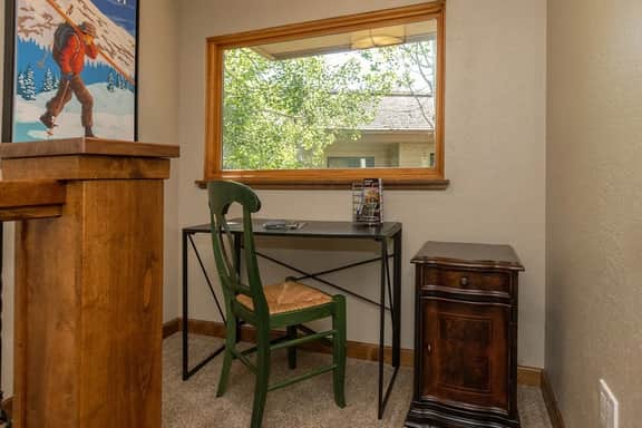 Sun Valley Condo on the Green with Dollar Views - Image 4