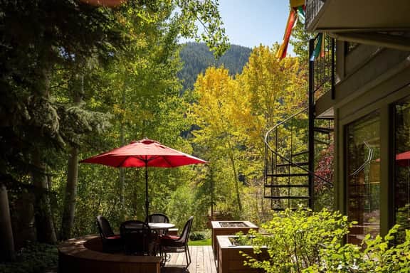 Creek Front Duplex | Close to Lifts with Hot Tub - Image 4