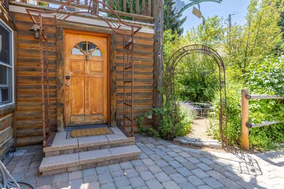 Charming Ketchum Cottage with Gourmet Kitchen - Image 5